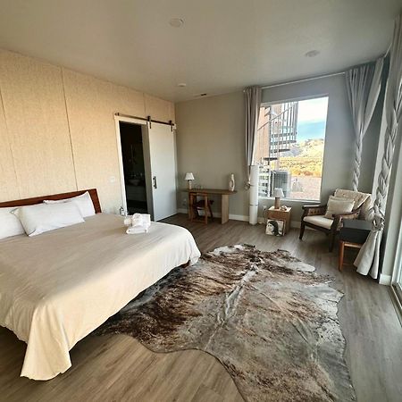 Canyon Oasis Suite With Grand Mesa View Big Water Bagian luar foto